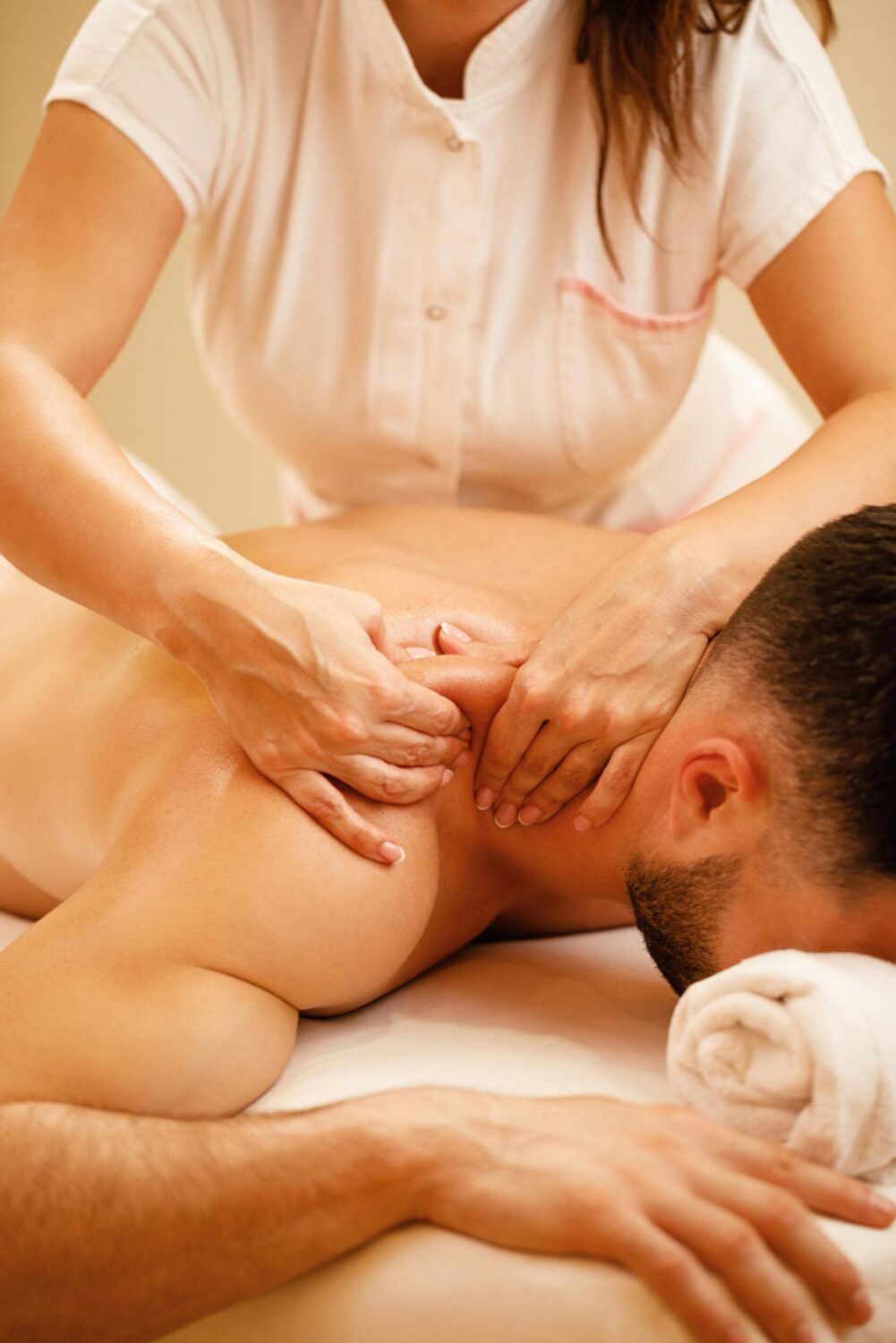 massage-8415116_1920-e1761153150894.jpg